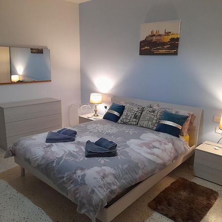 Sunshine Holiday Apartment 8 With Spectacular Seaviews San Pawl il-Baħar Eksteriør billede